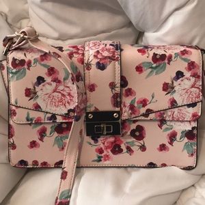 Floral spring cross body!